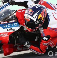 Le pilote de yamaha possède 18 points d'avance sur son compatriote, et 28 sur jack miller. Moto Gp 2021 Posts Facebook