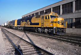 Santa Fe Sdf40 2 Nos 5350 5262 At Bakersfield Ready To Roll Train Pictures Railroad Photography Railroad Photos