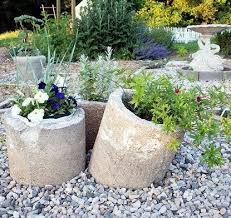 Making an outdoor movie screen is easier than you think. Outdoor Decorating Diy Yard And Patio Tips Craftfoxes