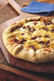 Bisquick Pizza Crust Recipe Easy Cowboy Bbq Chicken Pizza Recipe Bisquick Recipes Recipes Cooking Recipes