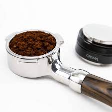I'm aware that the portafilter uses pressurized baskets, so tamping and grind size is not as critical as on more professional espresso machines. 51mm Bottomless Naked Portafilter Fits 51mm Delonghi Dedica Ec680 Ec685 Buy Online At Best Price In Uae Amazon Ae