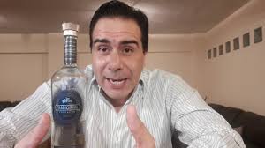 TequiLeo. Jose Cuervo Tradicional Cristalino