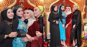 Ayda jebat ni memang gedik. Hang Bagi Adik Beradik Aku Sakit Hang Mampoih Dengan Aku Amaran Syatilla Melvin Media Hiburan