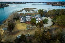 Apartment, house, cottage, flat, land, office, mobile home 3 Historic Waterfront Houses For Sale Right Now Curbed