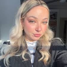 BETH PARISH 🍒 (@bethparishh) • Instagram photos and videos