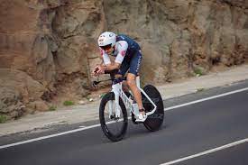 Konkurrent lange bricht am ende ein. Jan Frodeno Gewinnt Challenge Gran Canaria Vor Pablo Dapena Und Nick Kastelein Tri Mag De