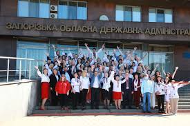 Яскравою намистиною у низці травневих вяткувань виглядає день вишиванки. Btd59y6ndmmgym