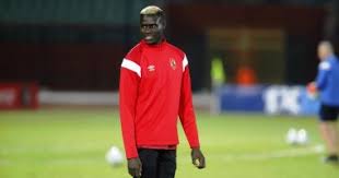 ويشهد تشكيل الأهلي عودة محمد الشناوي لحراسة عرين الأحمر أمام بيراميدز وذلك بعد غيابه المباراة الماضية بسبب إيقافه، بجانب مشاركة بدر بانون بشكل أساسي بعد عودته، فيما يقود. ØªØ´ÙƒÙŠÙ„ Ø§Ù„Ø£Ù‡Ù„ÙŠ Ø§Ù„Ù…ØªÙˆÙ‚Ø¹ Ø£Ù…Ø§Ù… Ø¨ÙŠØ±Ø§Ù…ÙŠØ¯Ø² Ø¨Ø§Ø¯Ø¬ÙŠ Ù…Ù‡Ø§Ø¬Ù…Ø§ ÙˆÙ…ØªÙˆÙ„ÙŠ Ù…Ø¹ Ø£Ø´Ø±Ù Ù„Ù„Ø¯ÙØ§Ø¹ Ø§Ù„ÙŠÙˆÙ… Ø§Ù„Ø³Ø§Ø¨Ø¹