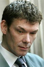 Meet Gary McKinnon, the British man behind the biggest military computer  hack in history. He wasn't after money or revenge — he was looking for  evidence of extraterrestrial life and secret space