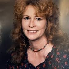 Beth Mcclure's Instagram, Twitter & Facebook