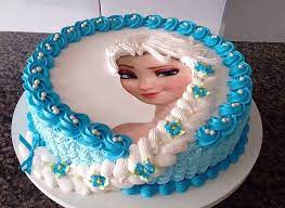Gâteau d'anniversaire la reine des neiges. Comment Realiser Le Gateau De La Reine Des Neiges Gateau Anniversaire Reine Des Neiges Gateau Reine Des Neiges Gateau Anniversaire