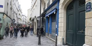 En effet, ce quartier était auparavant situé sur une zone marécageuse. The Marais Will Soon Be More Gay District Of Paris It Gets A Little Classic Teller Report