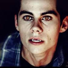 Daisy (@babypoulter)