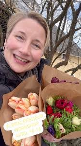 Alison Ellis's Instagram, Twitter & Facebook