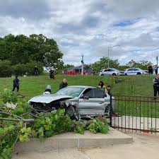 Chicago — a fatal crash closed part of lake shore drive early wednesday morning. Driver Critically Hurt After Lake Shore Drive Crash Near Lincoln Park Chicago Sun Times