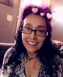 Ella Hurst's Instagram, Twitter & Facebook