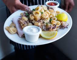 Gluten Free Fried Calamari Recipe That Does Not Compromise Flavor Or Texture Recipe Calamari Recipes Fried Calamari Free Fry
