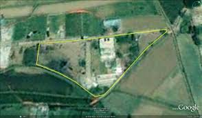 Bbc news examines life for the bin laden family in the secretive and secure compound in abbottabad, pakistan. Imagery Of Bin Laden S Compound From Today Google Earth Blog