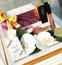 Kotak hantaran seserahan mika tile isi 4 silver. 35 Idea Gubahan Hantaran Yang Unik Kreatif