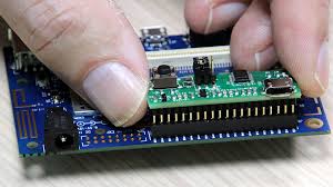 Uart devices use receive (rxd) and transmit (txd) connections to establish separate paths for sending and receiving data between multiple devices. Uart Serial 96boards