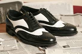 This can be effective for removing many difficult types of paint, but it is important that you test it on a small hidden area of the leather first to look for. Painting Leather Shoes Or Other Leather Stuff 3 Steps With Pictures Instructables