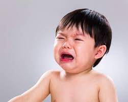 Selain itu, anak akan merasa lebih tenang dan nyaman dalam pelukan orangtua saat ia sakit. Mata Merah Pada Bayi Ini Penyebab Dan Cara Menanganinya Alodokter