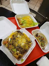 South of the border $7.99 taco, enchilada + chile relleno : Roberto S Taco Shop 1311 W Craig Rd North Las Vegas Nv 89032 Usa