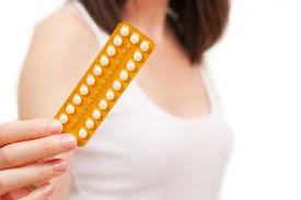 Ada baiknya, konsumsi air putih dalam sehari agar haid normal yaitu sebanyak 2,1 liter per hari atau sekitar delapan gelas. Menstruasi Terlambat Saat Konsumsi Pil Kb Begini Cara Mengatasinya Halaman All Kompas Com