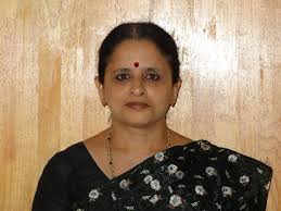 We carry with us a combined expertise of more than 30 yrs of ayurvedic practice. Female Hair Loss Treatment Treatment For Female Hair Loss In Bangalore View Doctors Book Appointment Consult Online