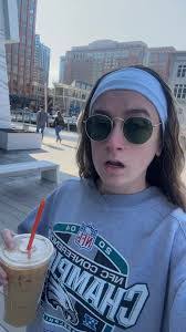 Hannah Sill's Instagram, Twitter & Facebook