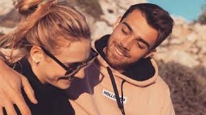 Check spelling or type a new query. Maxine Koh Lanta 2021 En Couple Avec Un Celebre Joueur De Tennis Francais Nextplz