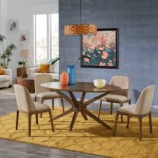 From modern oak to pearly white finishes we carry a wide selection of tables and chairs to suit nearly any style. 6 Expert Tips To Choose A Kitchen And Dining Room Set Visualhunt