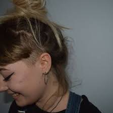 Esther Pearce (esthermpearce)