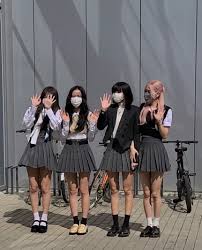 Blackpink (블랙핑크) terdiri dari 4 anggota: Bakal Tampil Di Knowing Bros Outfit Seragam Sekolah Member Blackpink Jadi Sorotan Kapanlagi Com