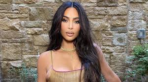 Discover the latest collections from kkw beauty by kim kardashian west. Kim Kardashyan Vpechatlila Folloverov Opublikovav Snimok V Kozhanom Kombinezone