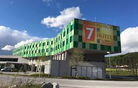 Auf dieser seite findet ihr alle aktuellen nachrichten aus hallein kompakt mit dem rettungshubschrauber kam der mann ins salzburger unfallkrankenhaus (ukh). 7 Days Premium Hotel Salzburg In Puch Bei Hallein Hotel De