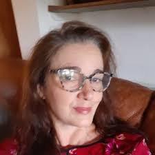 Becky Putnam's Instagram, Twitter & Facebook