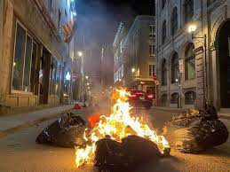 Montreal is not joking around with this curfew. Hundreds Defy Montreal S 8 P M Curfew In Violent Destructive Protest Coast Reporter