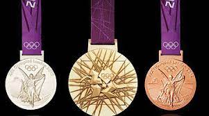 Já no verso da medalha, há o emblema dos jogos de tóquio de 2020. Medalhas Dos Jogos Olimpicos De Toquio Em 2020 Poderao Ser Feitas De Material Reciclavel Mais Esportes Superesportes