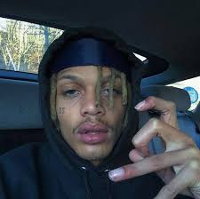 Now presenting ny's finest mumble rapper gang banging pothead (also well  paid model) 💁🏽‍♂️ PS COMMENT 🦑 IF YA WANT MY NEXT SINGLE TO DROP