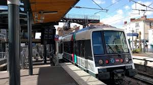 Rame Du Rer B A Aulnay Sous Bois Aulnay Sous Bois Departements Francais Trains