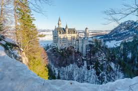 So i've laid out exactly how to visit the neuschwanstein castle in the winter without missing anything. Tips For Visiting Neuschwanstein Castle In Germany Anna Everywhere