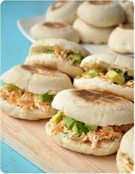 Batbouts Farcis Petits Pains Marocains Recettes De Cuisine Recette Marocaine Facile Et Recette