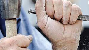 Mermer olarak kullanılan doğal taşlar kullanım şekline göre ve uygulanan yüzey işlemlerine göre ikiye ayrılır. Mermer Bronz Ya Da Kilden Yapilan Heykellere Ne Denir Son Dakika Haberleri