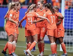 Vivianne Miedema 9 Center Of The Netherlands Is Congratulated By Her Teammates After Scoring Against Cameroo Soccer Workouts Soccer Pictures Soccer Training