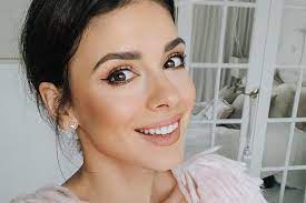 Oprócz niego mam również zdjęcie z aktorką. Klaudia Halejcio Zdradzila Ile Przytyla W Czasie Ciazy Zapozowala Tez Z Odslonietym Brzuchem Tyle Szczescia