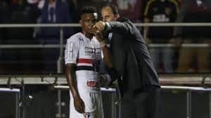 Thiago mendes rejoint l'ol le 3 juillet 2019 pour 25 millions d'euros en provenance de lille. Thiago Mendes Ja Comemorou Titulo Do Flamengo E Tem Ceni Como Idolo Negociacao E Tida Como Distante Lance