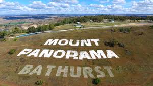 drone mt panorama nsw sign at top of mountain - YouTube