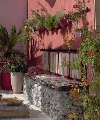 Gardeners and landscape designers rely on garden pebbles and chippings to fill in bare spaces and perform a number of. 26 Fabulous Garden Decorating Ideas With Rocks And Stones Architecture Design