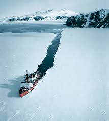 What Is An Ice Breaker Ship Ice Breakers Sea And Ocean Icebreaker